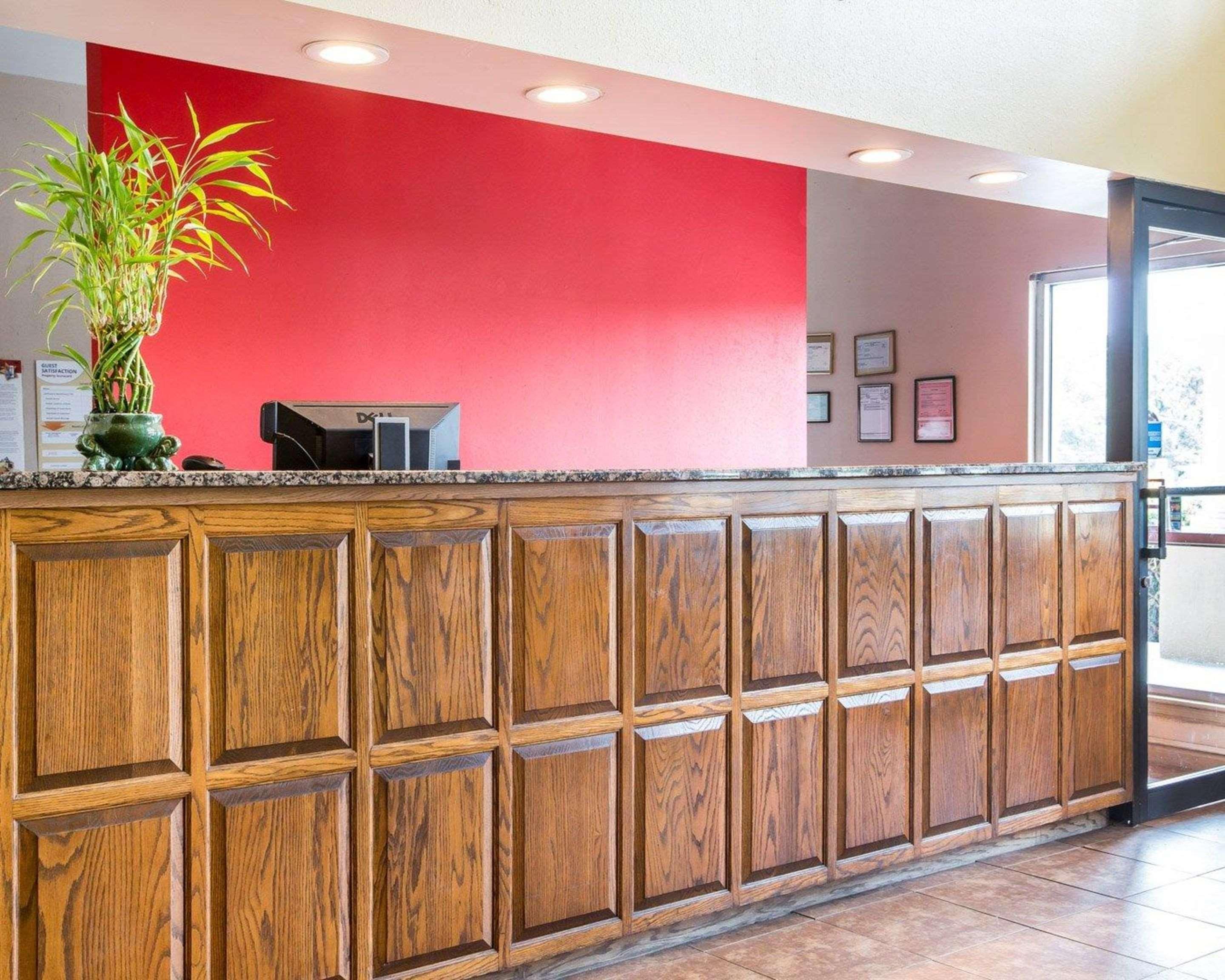 Econo Lodge Birmingham Hoover Eksteriør bilde
